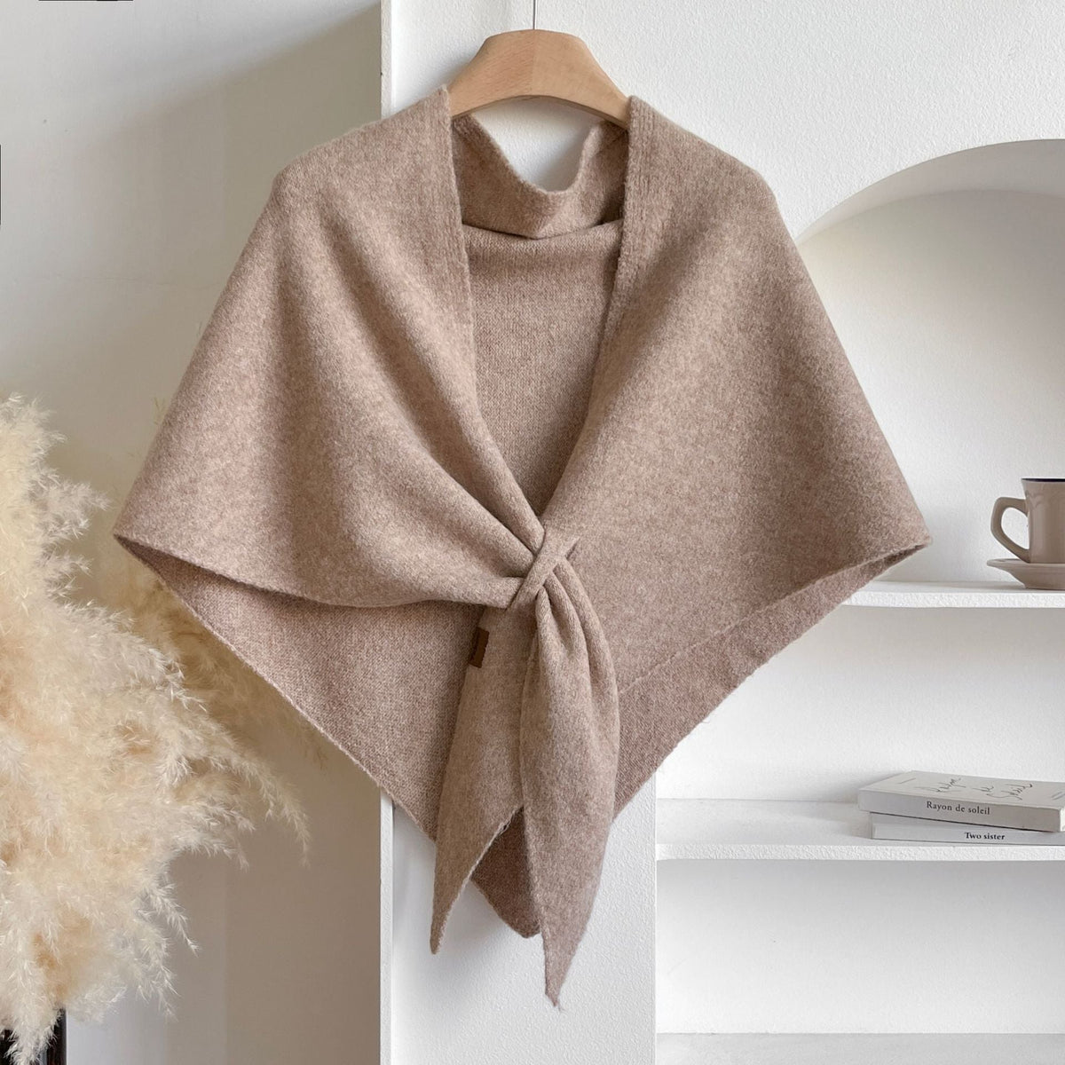 Women's Solid-Color Cashmere Scarf- Your Everyday Touch of Elegance