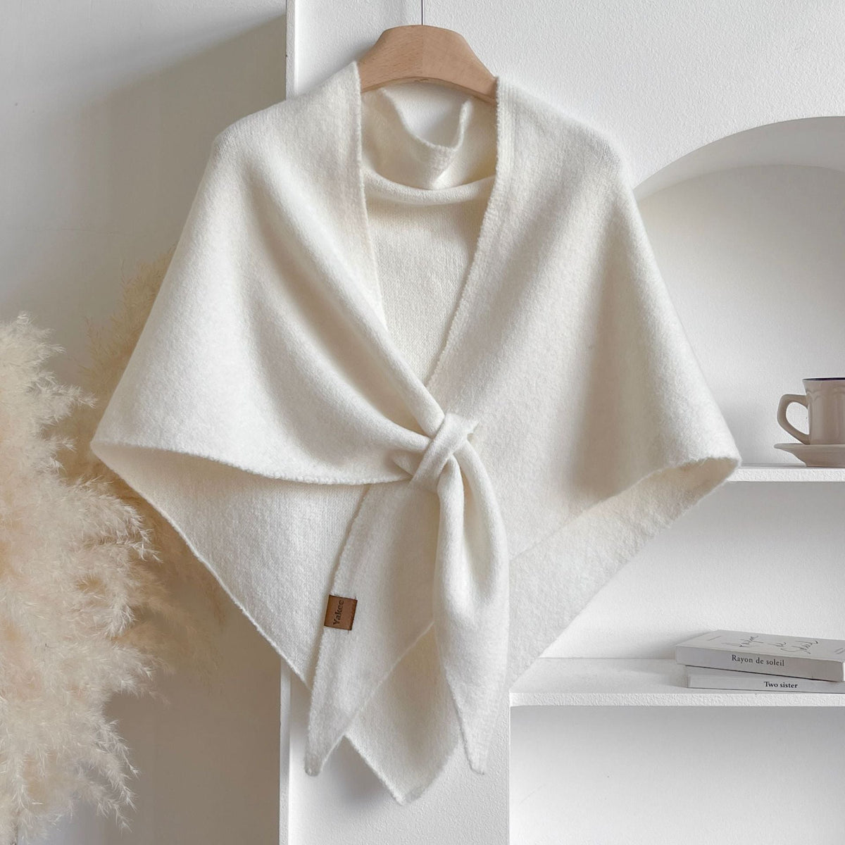 Women's Solid-Color Cashmere Scarf- Your Everyday Touch of Elegance