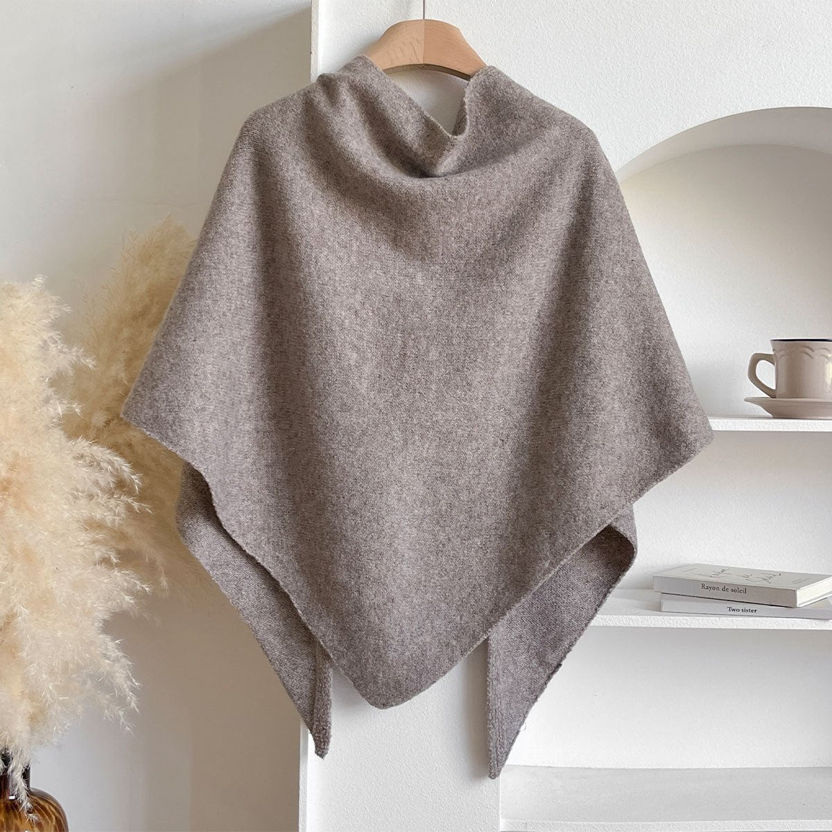 Women's Solid-Color Cashmere Scarf- Your Everyday Touch of Elegance