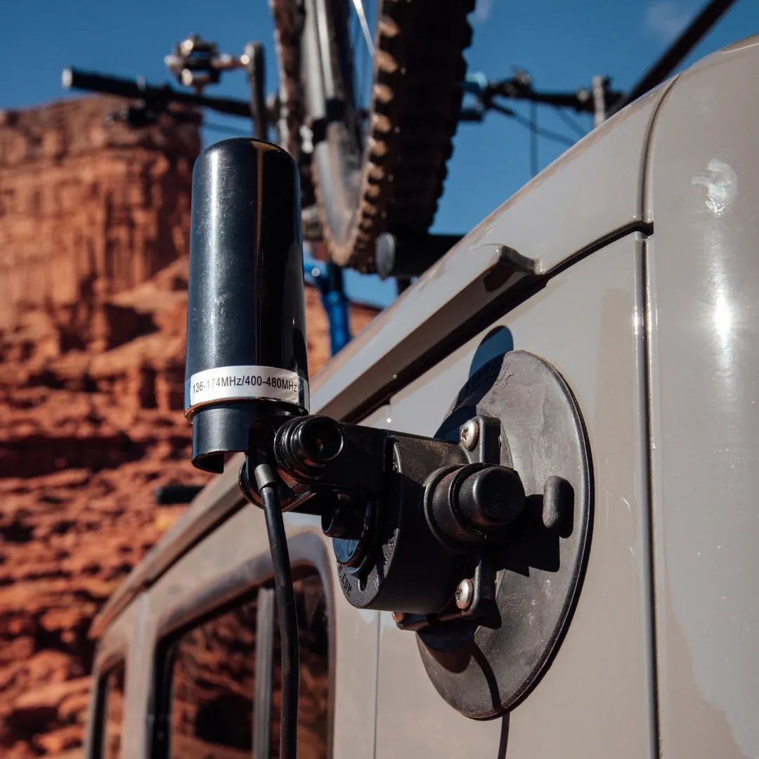 Universal GMRS Antenna Mount Heavy-Duty Radio Antenna Bracket for Cars, SUVs, Trucks, Off-Road Vehicles & Boats